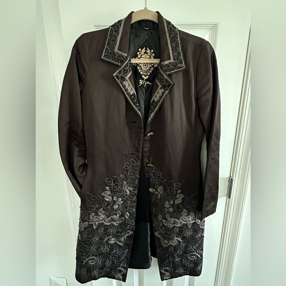 Beautiful Blazer BiKA Like New